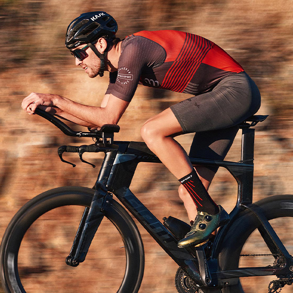 Compressport костюм для триатлона мужской Aero — изображение 5
